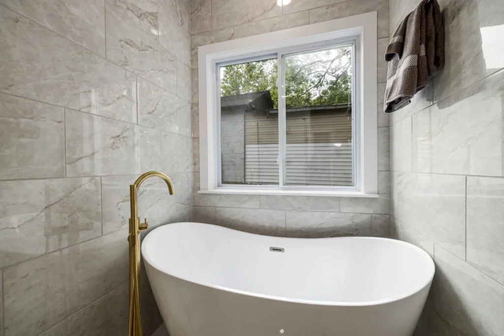 Shower-to-Bath Conversion in Dauphin Island, AL 